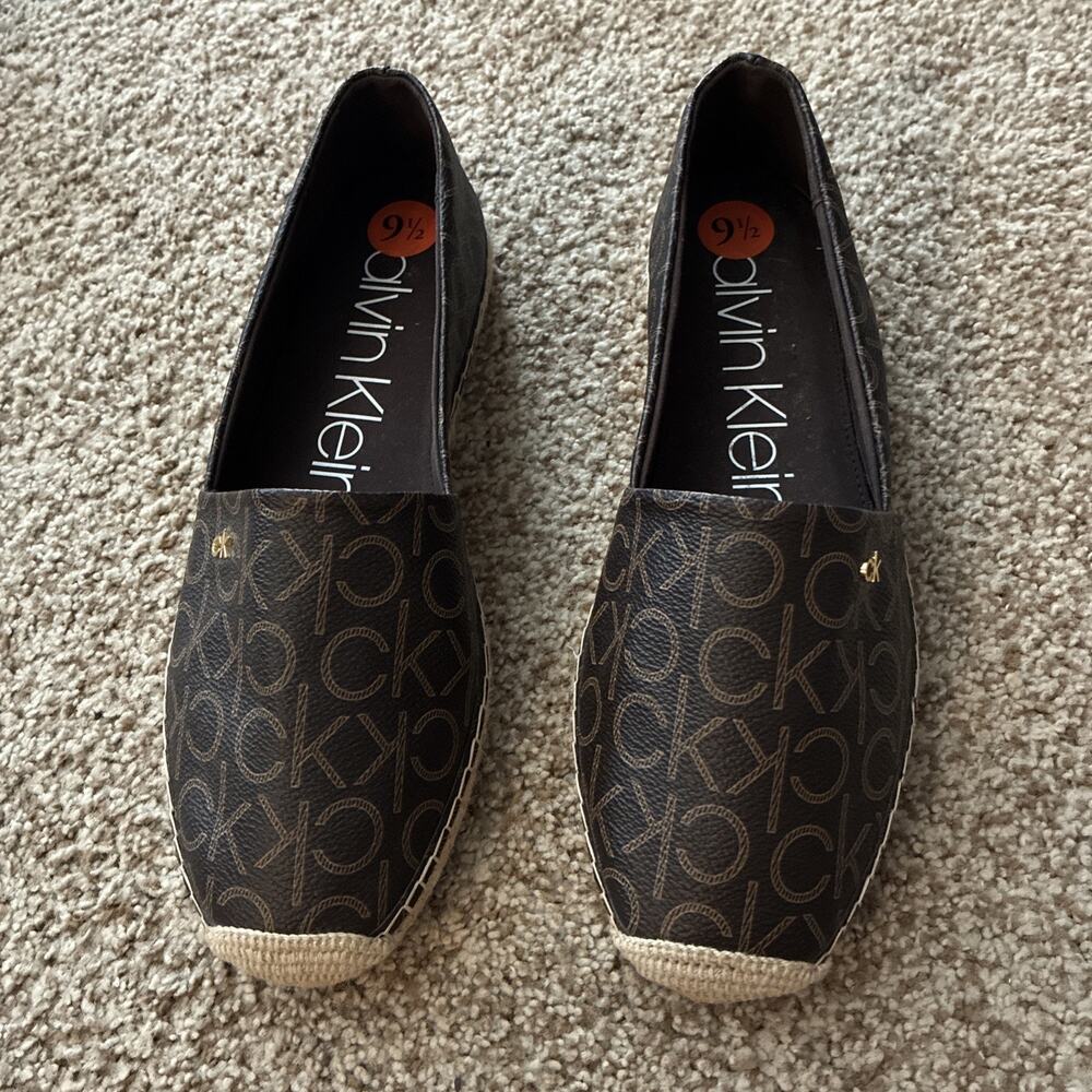 CALVIN KLEIN Women's Vez CK Monogram Espadrilles Size 9.5 New with Marks